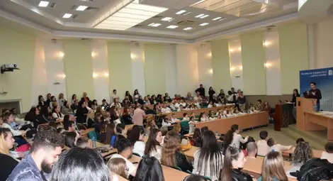 Студенти от педагогическите специалности разказват за обучението в университета. Студенти от педагогическите специалности разказват за обучението в университета.