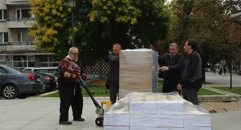 Бюлетините за изборите пристигнаха под засилена полицейска охрана  в Областната администрация в Русе