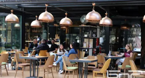 Работещите в заведения с обща позиция срещу преназначаването на двама министри Работещите в заведения с обща позиция срещу преназначаването на двама министри