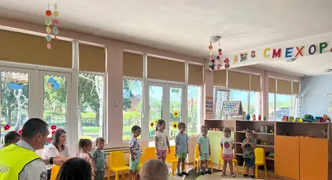 Деца от 3 детски градини показаха своите знания за безопасното движение по пътищата