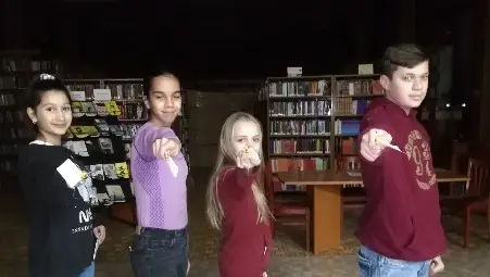 Магьосници крадоха яйца  и бродиха из лабиринти