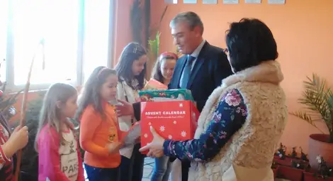 Коледари нарекоха здраве и берекет в Две могили