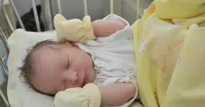 416 родители подпомогнати финансово за раждане на второ дете или близнаци