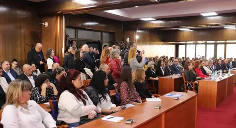 Драгомир Драганов: Въвеждането на еврото ще даде по-високи конкурентни способности за българските производители Драгомир Драганов: Въвеждането на еврото ще даде по-високи конкурентни способности за българските производители