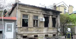 Угасна жената от изгорялата стара къща до Общината
