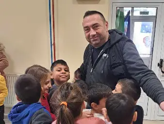 Подаръци от Германия получиха учениците от Караманово и Новград