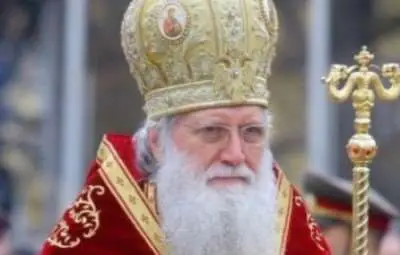 Дядо Неофит се моли за Габрово 